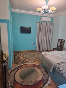 Postel nebo postele na pokoji v ubytování Sea view غرفه داخل شقه بحمام خاص امام الغرفه