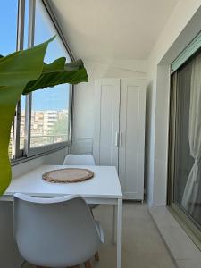 Balkoni atau teres di Studio 2 pers - 3 min Beach - Port Carnon