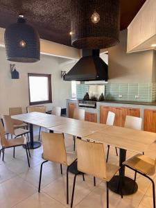 Istumisnurk majutusasutuses El Colorado Ski Departamentos