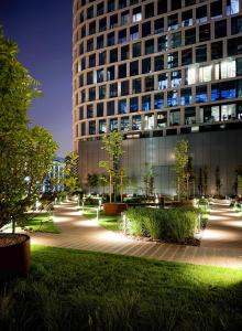 Κήπος έξω από το LaKru Apartments Global Office, Free Garage, Self Check-in