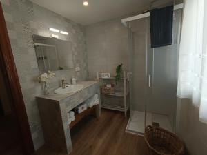 Bilik mandi di Casa Cisca +8 gambar
