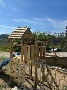 Detský kútik v ubytovaní Apartment Lopar, Primorje-Gorski Kotar 4