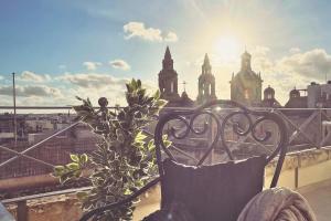 Фотография из галереи Rooftop View in Sliema Cozy Townhouse, Prime Location в Слиме