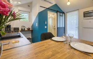 Kuchyň nebo kuchyňský kout v ubytování Charmant Appartement