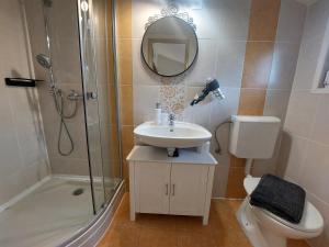 Gallery image of Mediterran Holiday Home - jacuzzi & pool in Balatonfüred