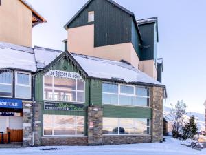 a building with snow on the roof at Appartement 2 Pièces 4 Personnes - Rénové MAE-9783 in Germ