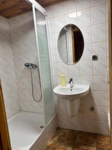 Et badeværelse på Letnisko Zielony Zakątek + 39 billeder