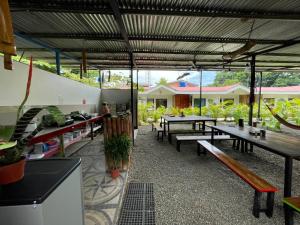 Restoran ili drugo mesto za obedovanje u objektu Kalunay Hostel