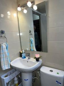 Ένα μπάνιο στο Appartement Authentique & Moderne au Cœur de la Médina
