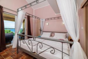 Postel nebo postele na pokoji v ubytování House Davorka