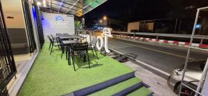Balkón nebo terasa v ubytování Hotel The Journey Patong New