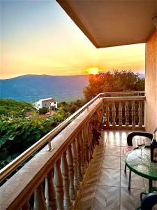 Příroda nedaleko apartmánu + 123 fotografií
