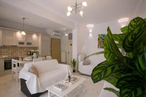 Η κουζίνα ή μικρή κουζίνα στο White Elegant Stay