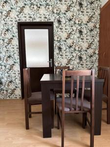 Fotografie z fotogalerie ubytování Cozy one-bedroom apartment in the city center v destinaci Bar