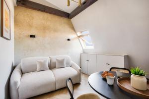 Posezení v ubytování Luxury Studio Parc Monceau