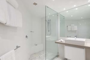 Koupelna v ubytování Mirage Resort Villa 160 with access to Sheraton Facilities