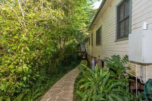 Mullumbimby Studio外面的花园