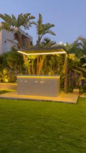 Κήπος έξω από το Stand alone villa lagoon view