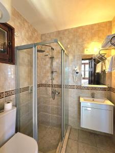 Ванная комната в Five Fingers Holiday Bungalows