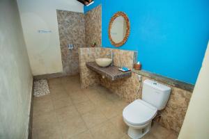 Koupelna v ubytování The Tanis Beach Resort Nusa Lembongan