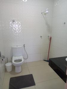 Ένα μπάνιο στο loft airport good location +8 φωτογραφίες