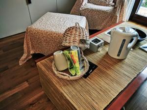 Jedlo v ubytovaní bed & breakfast alebo blízkom okolí