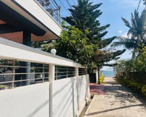 Το κτήριο όπου στεγάζεται  η βίλα