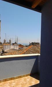カターニアにあるSky Apartments - Catania City Centerの建物の屋根からの眺め