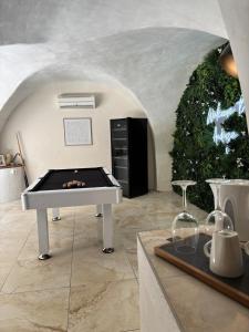Fotografie z fotogalerie ubytování Suite l'Écrin Caché avec billard et baignoire îlot v destinaci Anduze