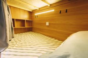 Good Morning International Chain Hostel Of Yining City客房内的一张或多张床位