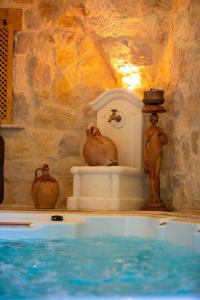 Φωτογραφία από το άλμπουμ του Mas Mont-Laure Jacuzzi, Pool & Tranquility σε Les Jacons