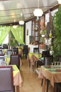 Restaurace v ubytování Hôtel du Roc