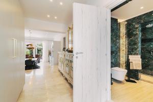 Fotografie z fotogalerie ubytování Adama Luxury Villa v destinaci Kremasti