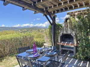 Φυσικό τοπίο κοντά σε αυτή η παραθεριστική κατοικία +11 φωτογραφίες