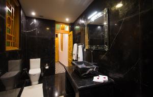 Koupelna v ubytování Riad Amor - Suite & Spa