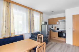 Kuchyň nebo kuchyňský kout v ubytování Haus Gletscherblick