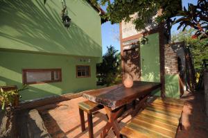 Το κτήριο όπου στεγάζεται  η παραθεριστική κατοικία