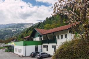 Nespecifikovaný výhled na hory nebo výhled na hory při pohledu z aparthotelu