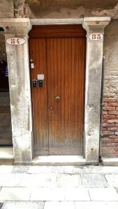 Φωτογραφία από το άλμπουμ του room with private bathroom Stella 1 στη Βενετία