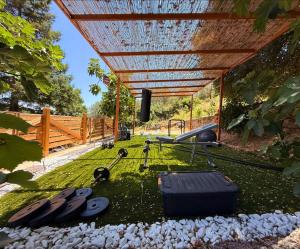 Vonkajšia záhrada v ubytovaní Corfu Sokraki Villas