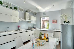 Foto dalla galleria di TheGlassHouse LIDO a Lido di Venezia