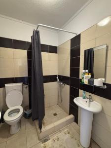 Koupelna v ubytování Apartmani Teodora
