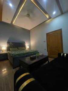 Fotografie z fotogalerie ubytování Enjoy a Cozy, Peaceful Space with Self Check-In v destinaci Multan