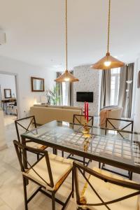 Khu vực ghế ngồi tại Viktory Apartments