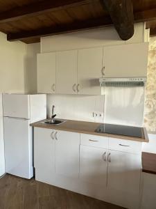Kuchyňa alebo kuchynka v ubytovaní Casa Goris
