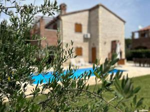 Bazén v ubytování Istrian Villa Melany nebo v jeho okolí
