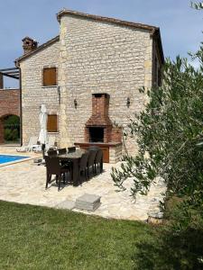 Bazén v ubytování Istrian Villa Melany nebo v jeho okolí