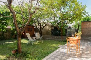 Κήπος έξω από το Quiet Location with Private Garden