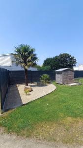 Photo de la galerie de l'établissement Maison loft Côte de Granit Rose, à Saint-Quay-Perros