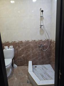 Koupelna v ubytování Kazbegi Hotel Batumi